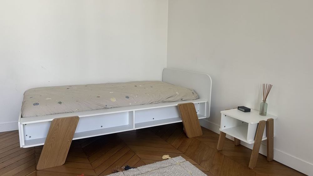 Lit enfant + table de chevet 380 Paris 16 (75)