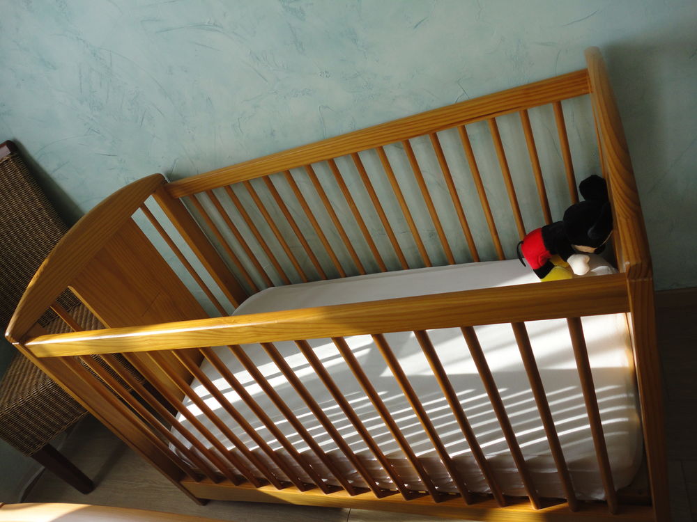 lit enfant  125 x 65   
60 �veux (69)