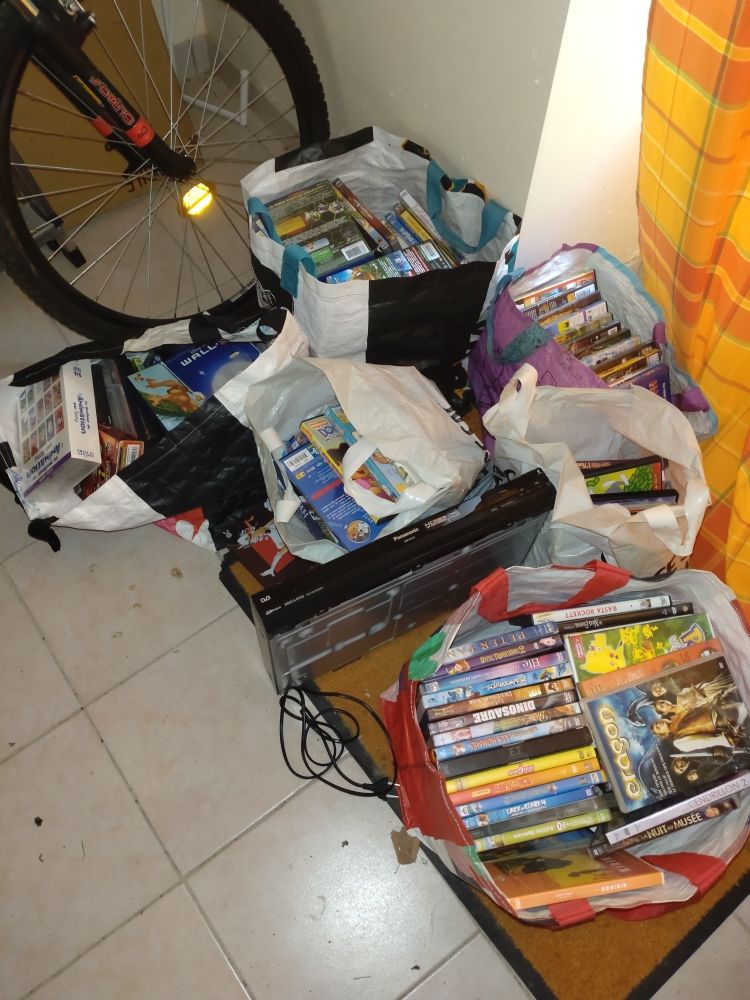 Lot DVD enfant 90 Angers (49)