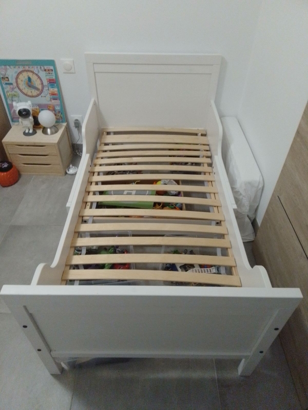 lit enfant 50 Saint-Genest-Lerpt (42)