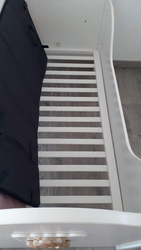 Lit enfants 70x140 + matelas 50 Nice (06)