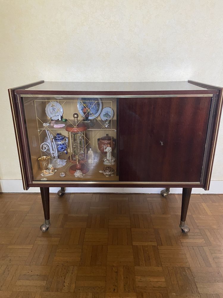 Enfilade / buffet / bahut vintage ann�es 70 en acajou vernis 55 Villiers-le-Bel (95)