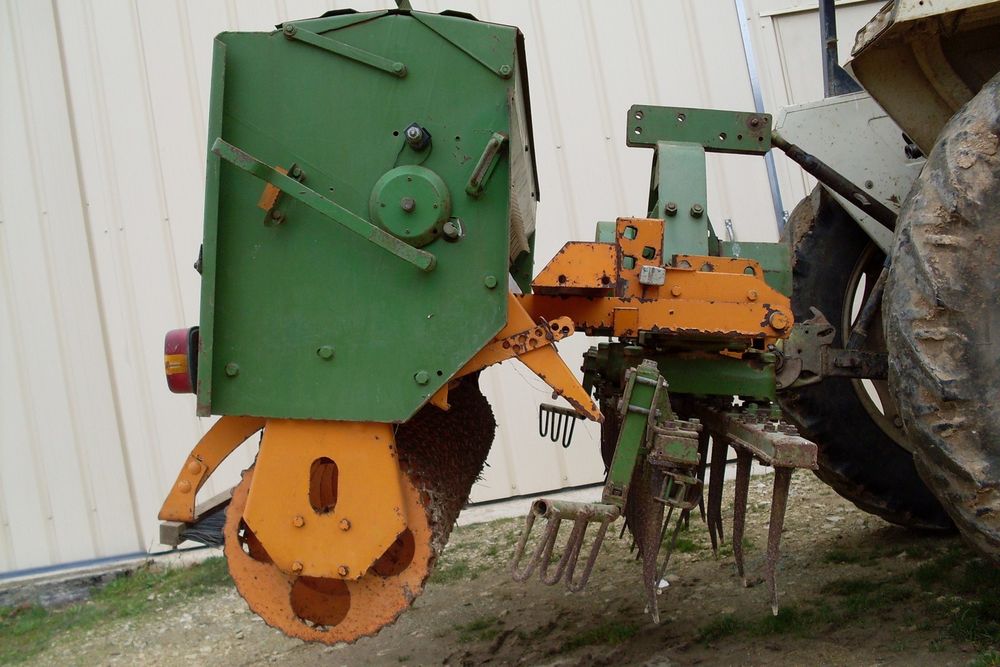 Engazonneuse 
4500 Belluire (17)