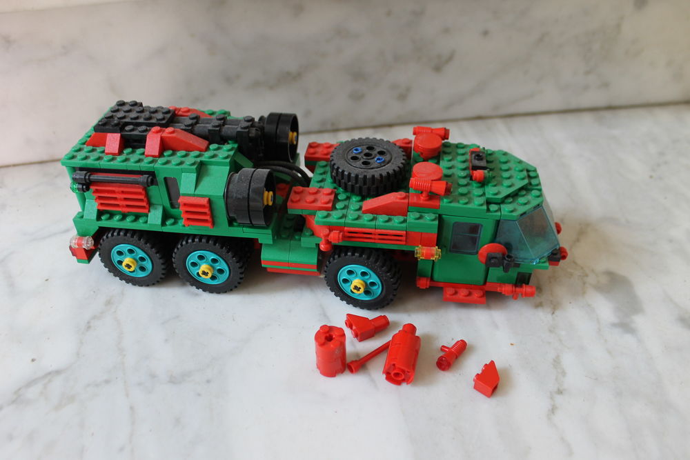 Engin lego 15 Talence (33)