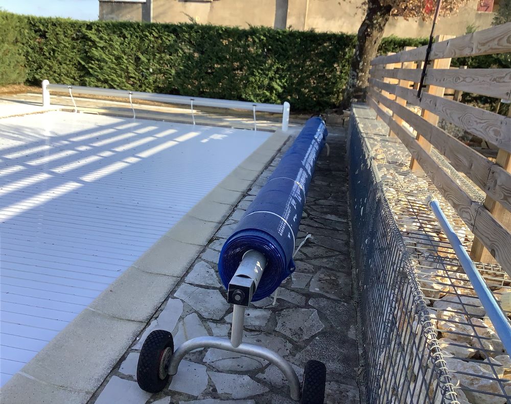 enrouleur de b�che de piscine 120 Banne (07)