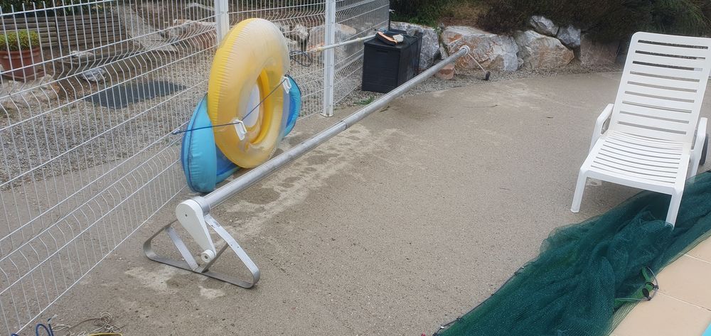 Enrouleur b�che piscine 80 Verdalle (81)