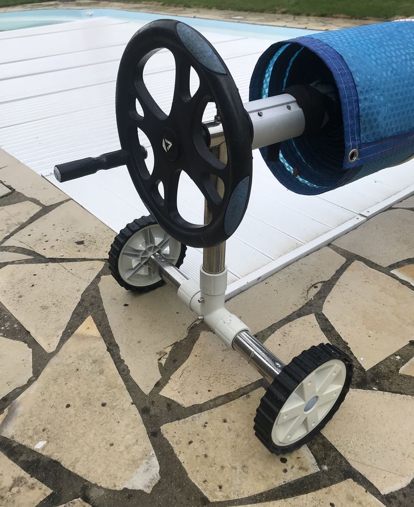 ENROULEUR PISCINE 100 Larmor-Plage (56)