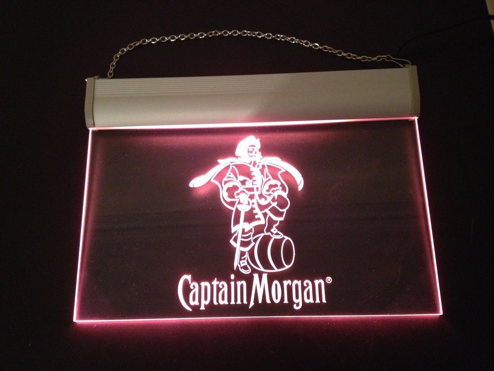 Enseigne lumineuse Captain Morgan
40 Nancy (54)