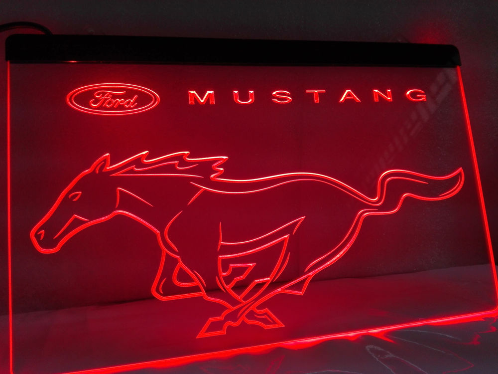 Enseigne lumineuse Ford Mustang
40 Nancy (54)