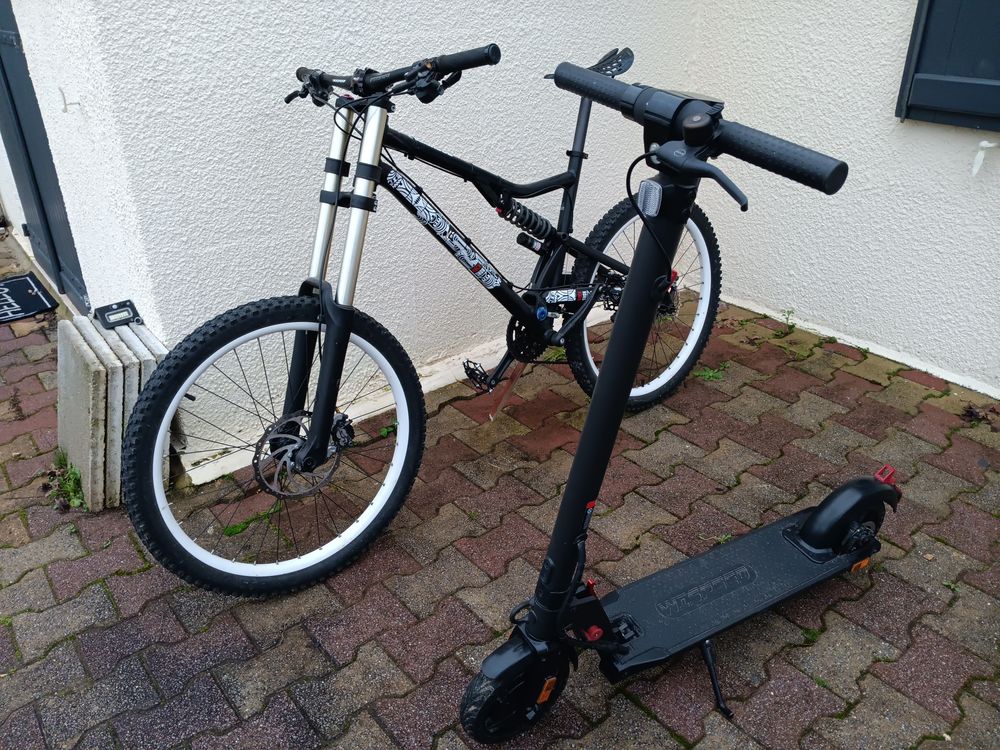 ENSEMBE  VELO VTT DE DESCENTE  TROTTINETTE WISPEED 650 Flaujagues (33)
