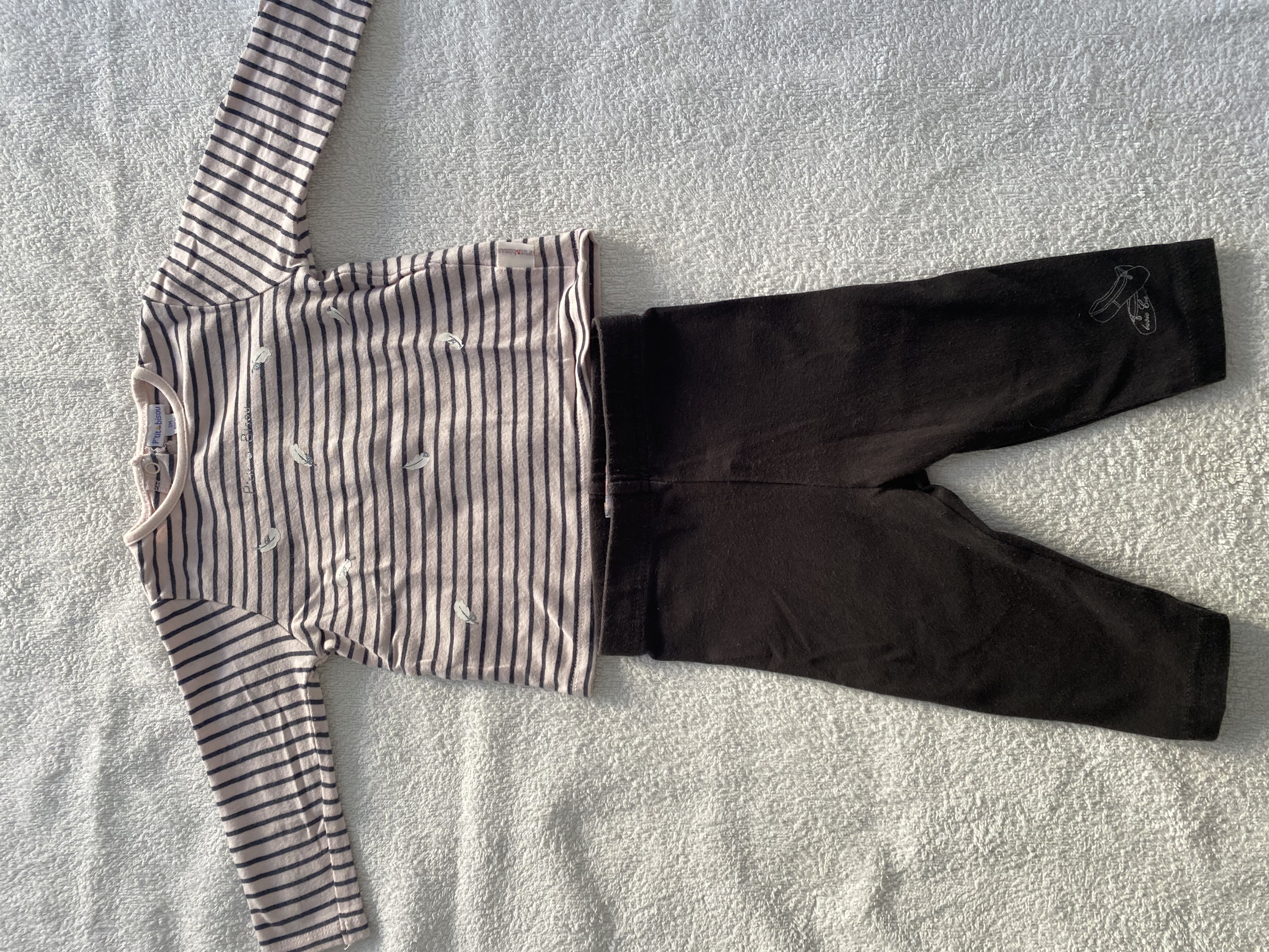 Ensemble b�b� fille 5 Cagnes-sur-Mer (06)