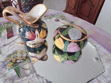 ENSEMBLE BONBONNIERE ET VASE   VALORIS   90 Saint-Hilaire-du-Rosier (38)