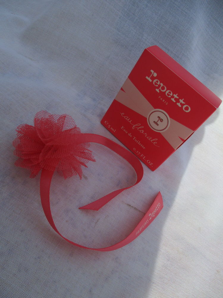 Ensemble Bracelet Fantaisie & Miniature EdT Eau Florale Neuf 18 La Fert�-Alais (91)