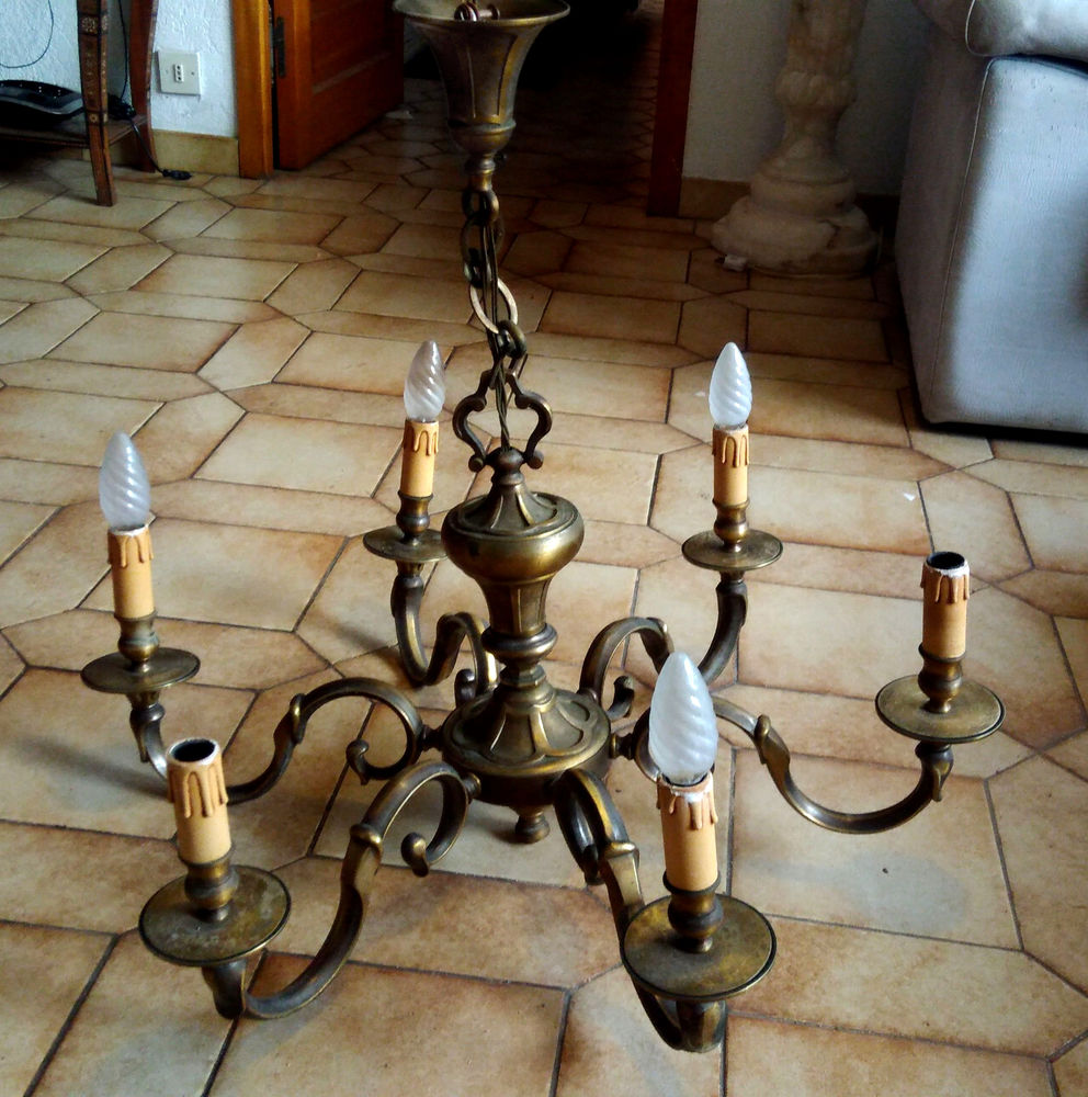 Ensemble bronze, Lustre 6 feux + 2 appliques fin 19e 150 Dammarie-les-Lys (77)