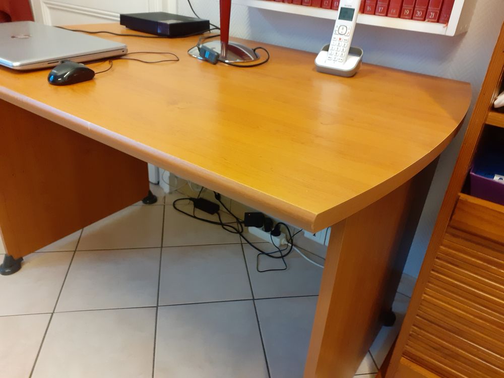 Ensemble de Bureau 0 Sains-du-Nord (59)