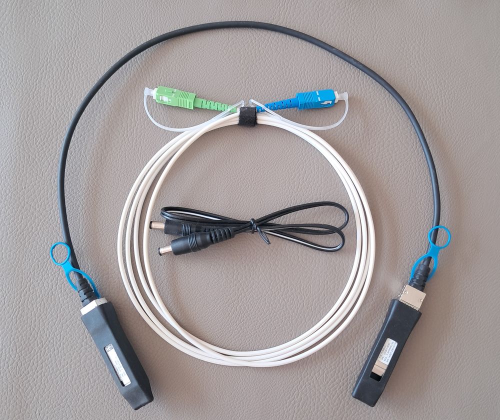 ensemble de c�bles pour freebox : alimentation / jarreti�re 6 Carnon Plage (34)