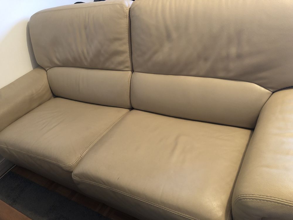 Ensemble canap� et fauteuil. 300 Sens (89)