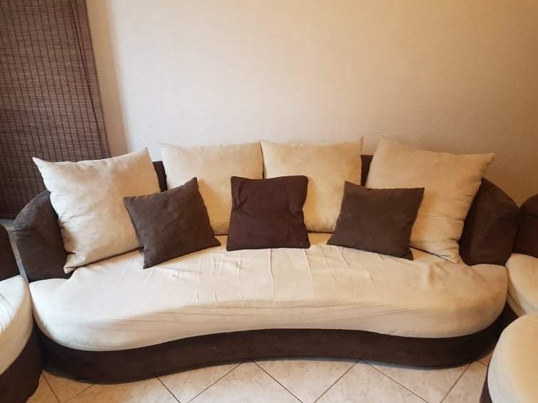 Ensemble canap� vanille chocolat
280 Saint-Priest (69)