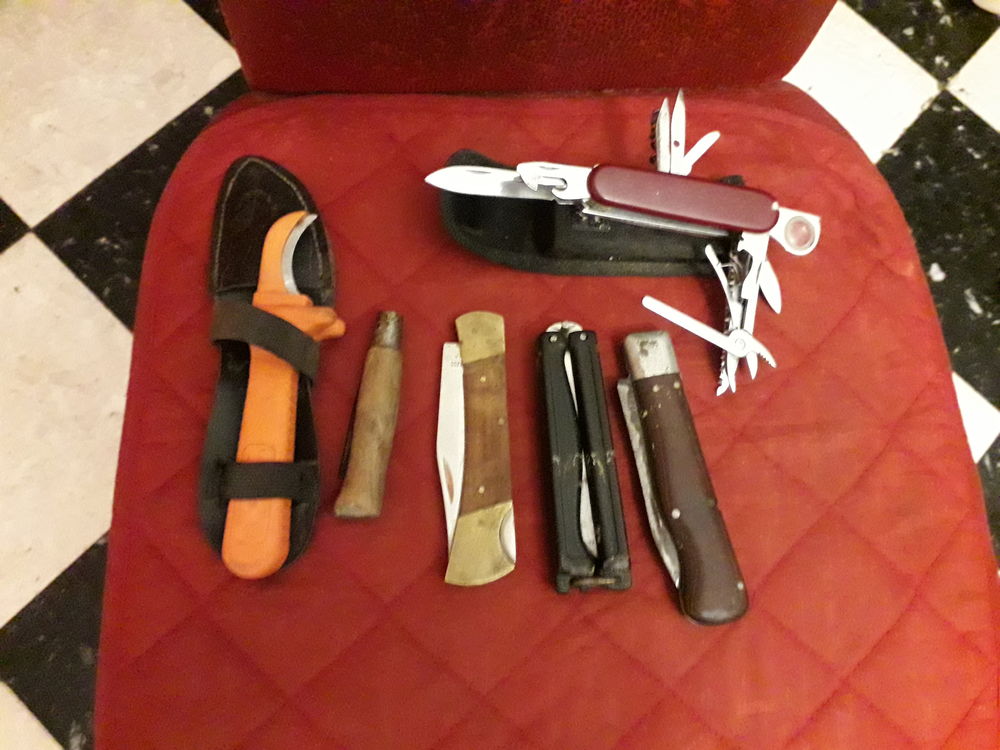  Ensemble de canifs 55 Wicres (59)