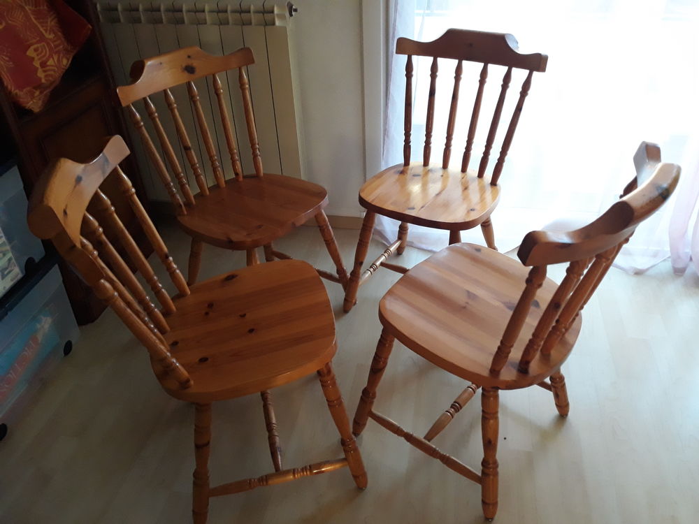Ensemble 4 chaises pin 50 La Garde (83)