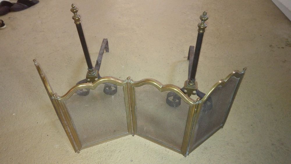 ENSEMBLE CHEMINEE 0 Sall�les-Cabard�s (11)