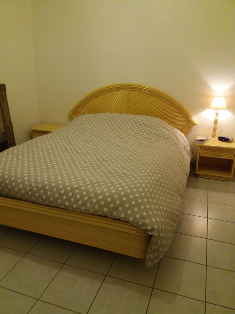 Ensemble lit et 2 chevets en rotin 75 Saint-Malo (35)