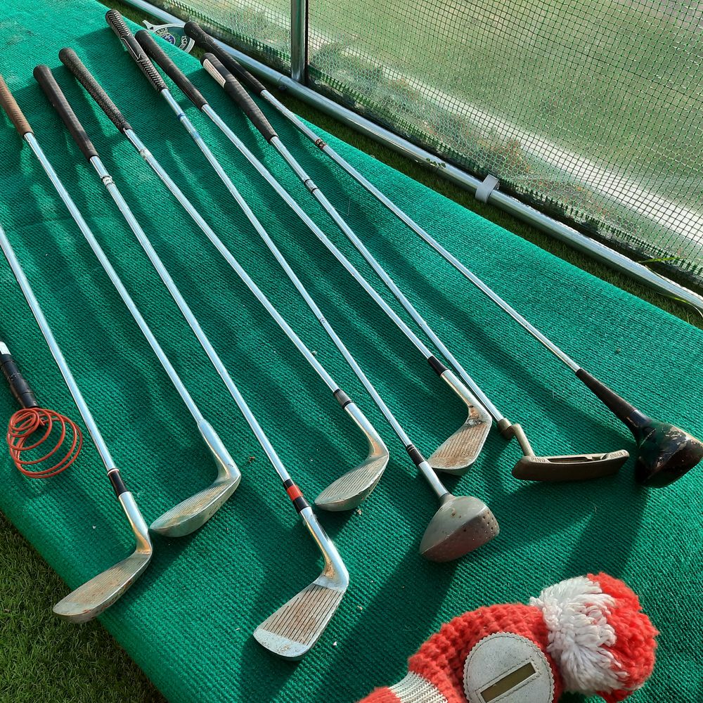 Ensemble de clubs de golf assorties 100 Caug� (27)
