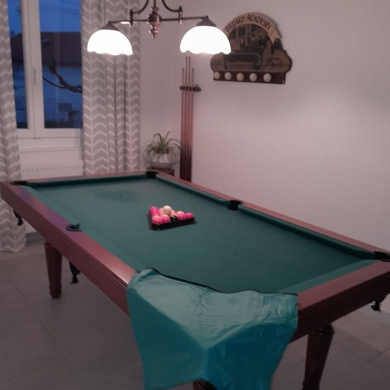 Ensemble complet afin de partager de bons moments entre amis 900 Lussac-les-Ch�teaux (86)