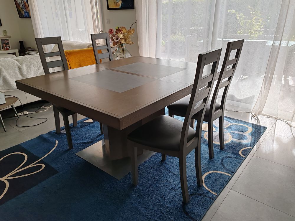 Bel ensemble contemporain table chaises s�jour 500 Ar�s (33)