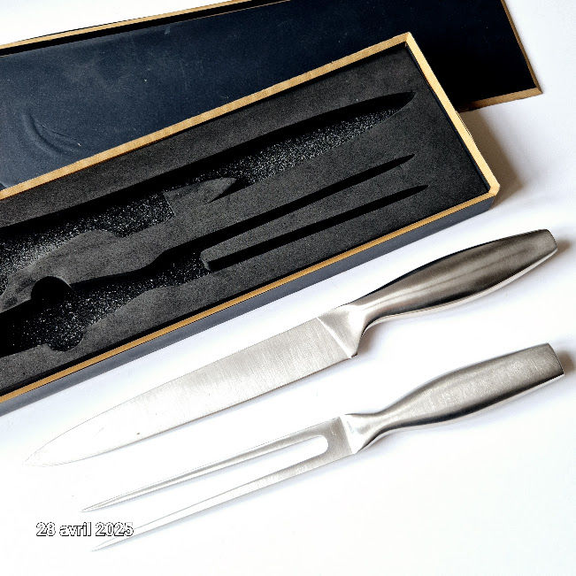 Ensemble couteau � d�couper et fourchette en inox massif 19 Saumur (49)