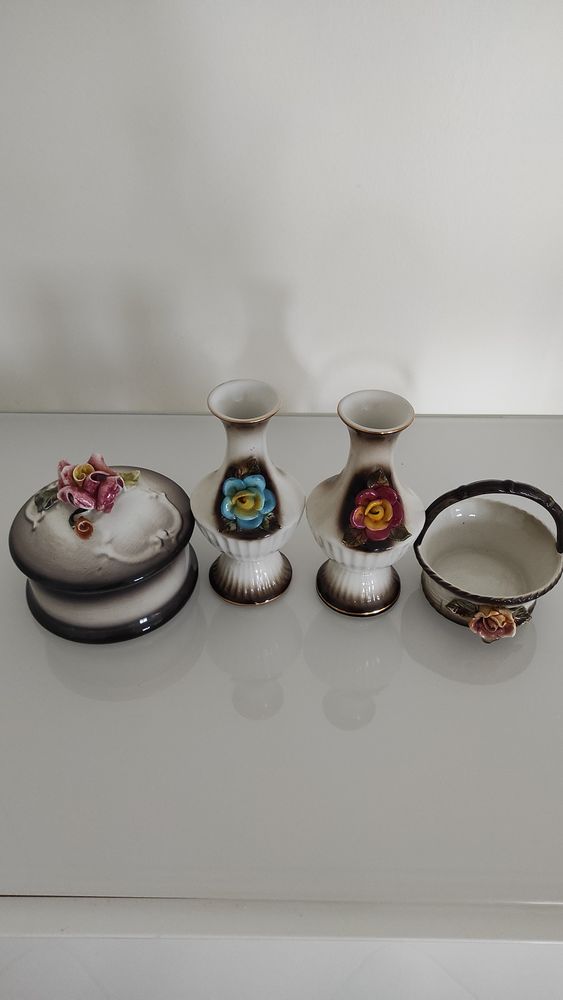 Ensemble de d�coration c�ramique. 10 Pantin (93)