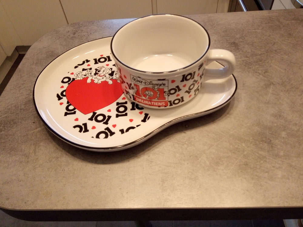 ENSEMBLE DEJEUNER 5 Ch�teaubourg (35)