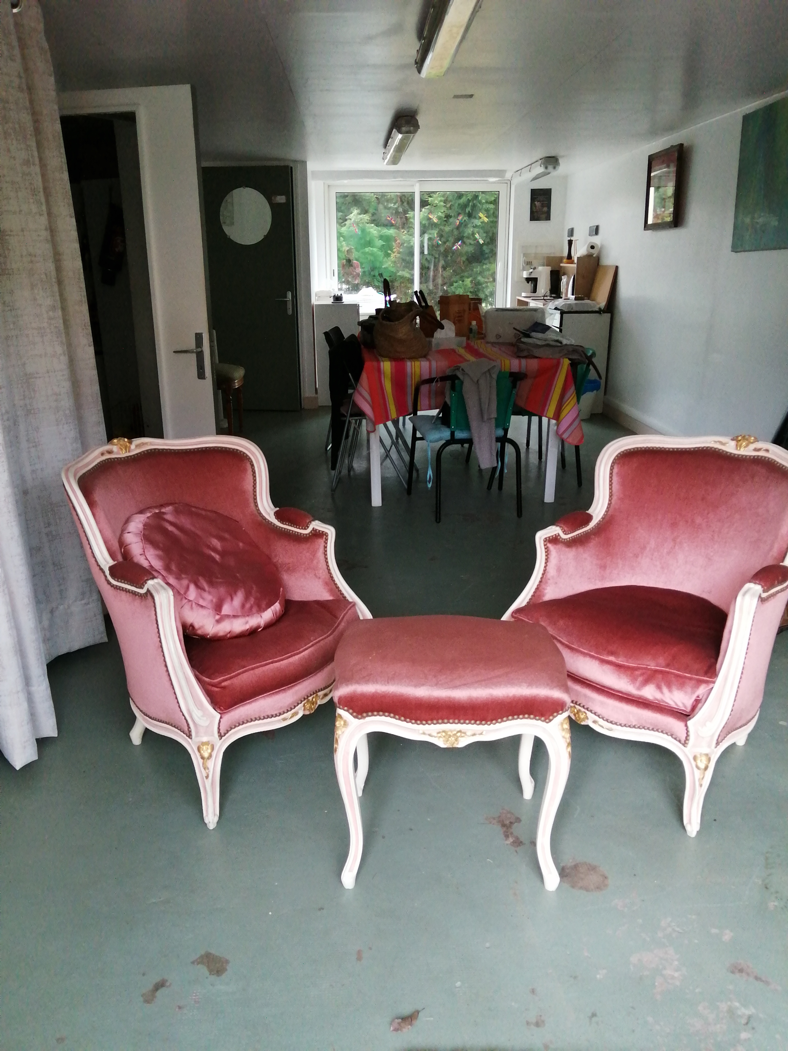 Ensemble deux berg�res et repose pieds style Louis XVI 200 Les Clayes-sous-Bois (78)