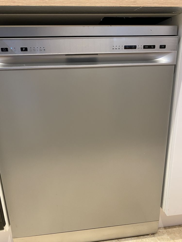 Ensemble �lectrom�nager Lave-vaisselle / Four /Plaque induct 400 Le Bar-sur-Loup (06)