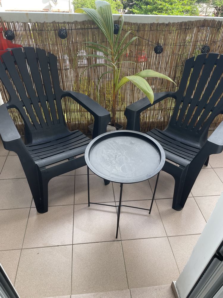 Ensemble 2 fauteuils + table 50 Le Lamentin (97)