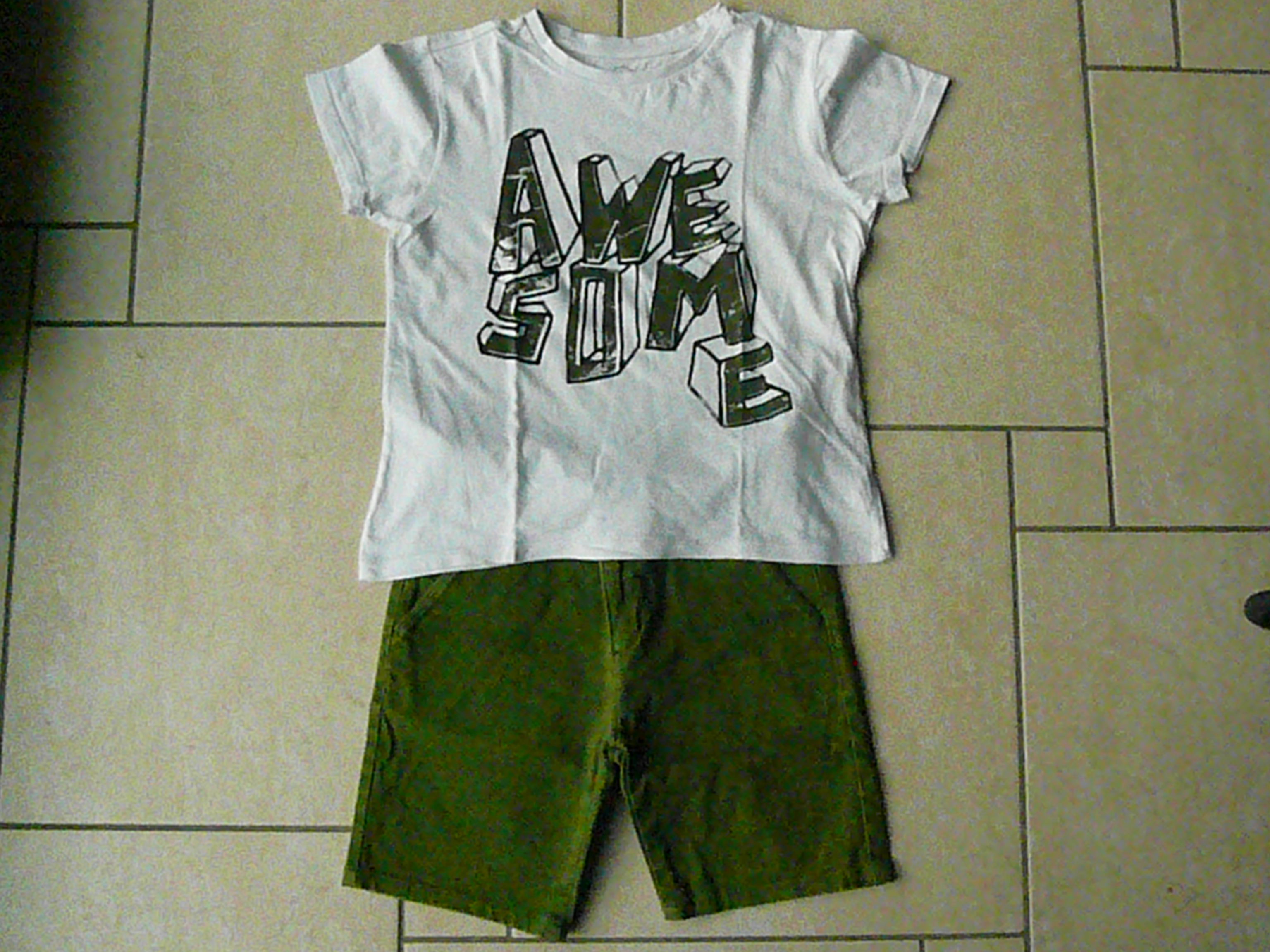 Ensemble gar�on 10 ans (n�28) 7 Franqueville-Saint-Pierre (76)