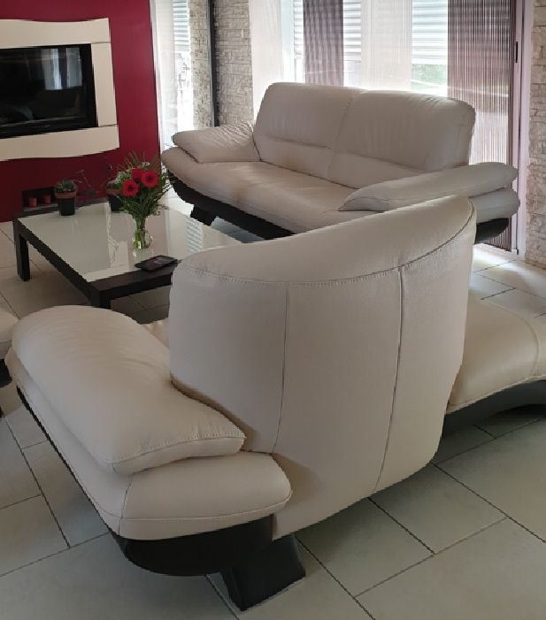 Ensemble haut de gamme de 2 canap�s et 1 dormeuse en cuir 1490 Saint-Maurice-de-Cazevieille (30)