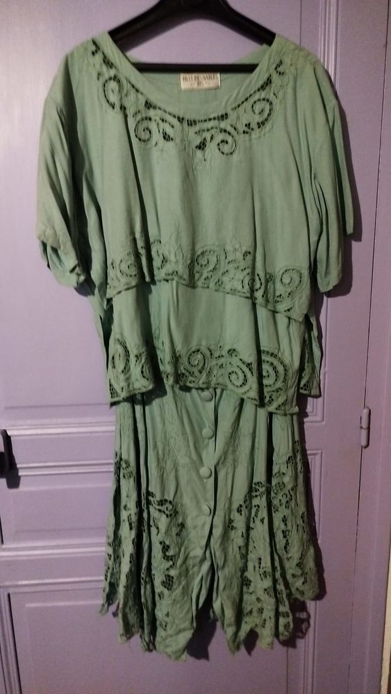Ensemble jupe fendue + haut vert  Fille des sables  TAILLE 2 12 L�zignan-la-C�be (34)