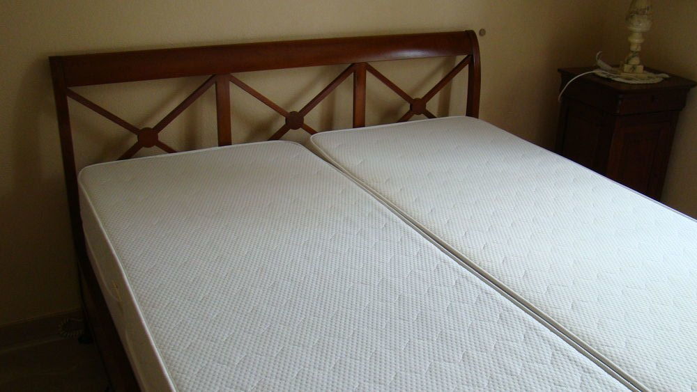 ENSEMBLE LITS ET SOMMIERS ET MATELAS 349 Bogy (07)