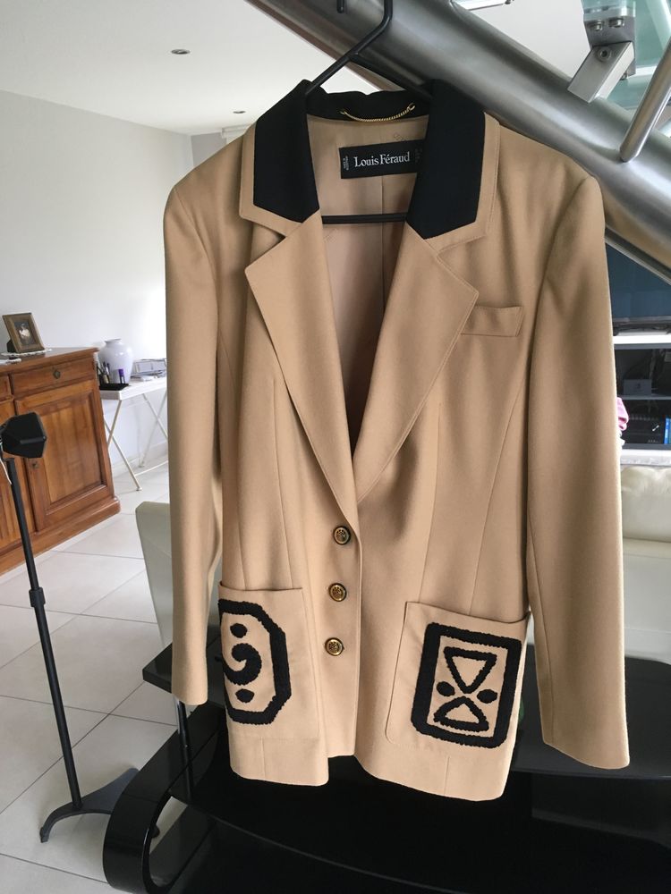 Ensemble LOUIS FERAUD taille 40 - moutarde et noir 70 �taples (62)