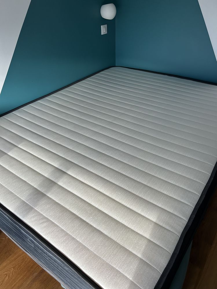 Ensemble matelas + sommier 140*190 80 Paris 13 (75)