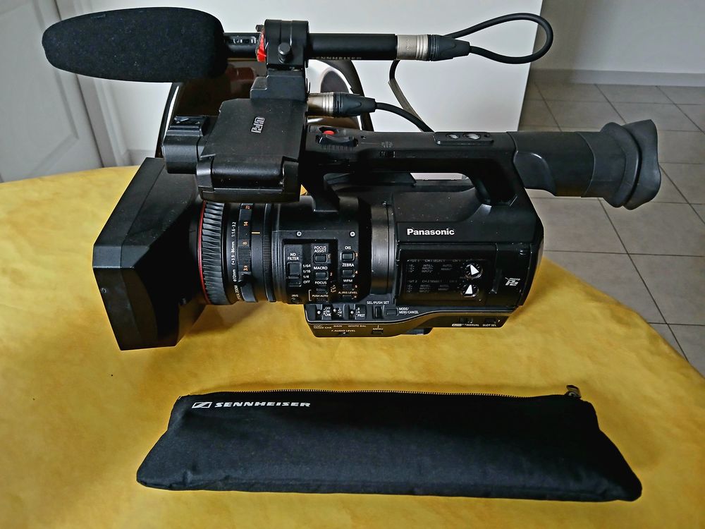 - ENSEMBLE MAT�RIEL AUDIOVISUEL 1000 Le Vigan (30)