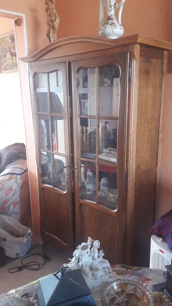 ensemble de meuble  en ch�ne 250 Mandelieu-la-Napoule (06)