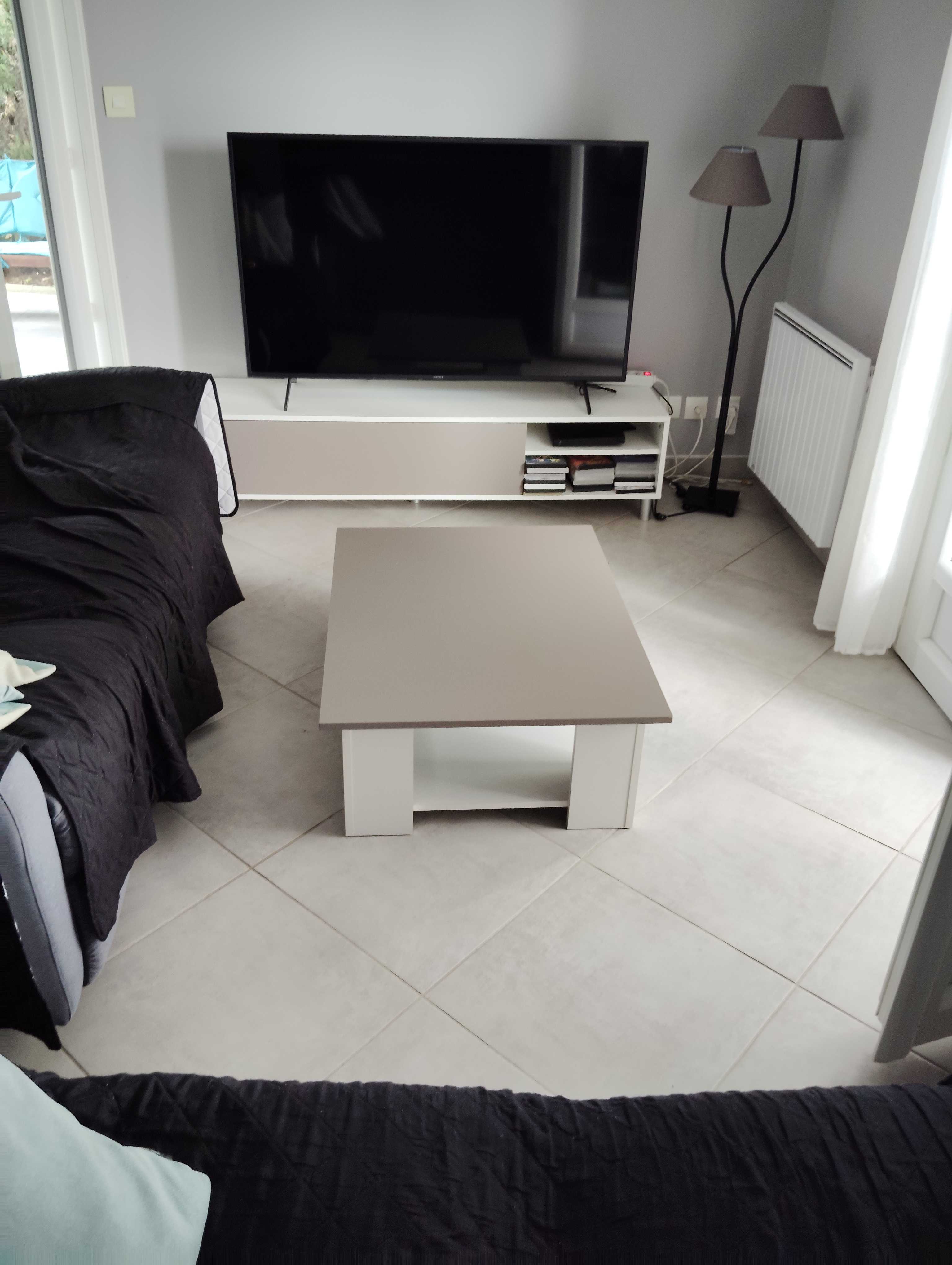 ensemble meuble tv +table basse 70 Le Crestet (07)