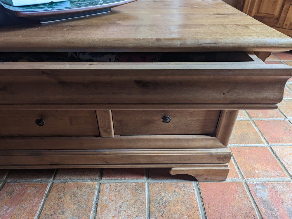 ensemble meuble de t�l�vision et table basse bois mass 1000 M�jannes-le-Clap (30)