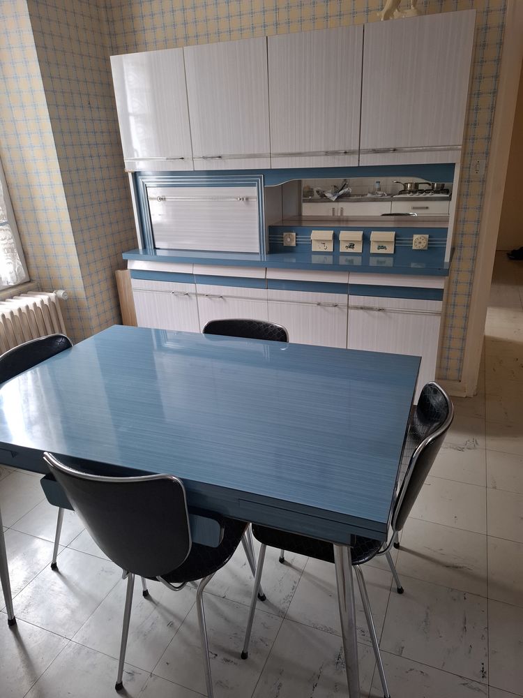 Ensemble meubles cuisine vintage 70 185 La Roche-Bernard (56)