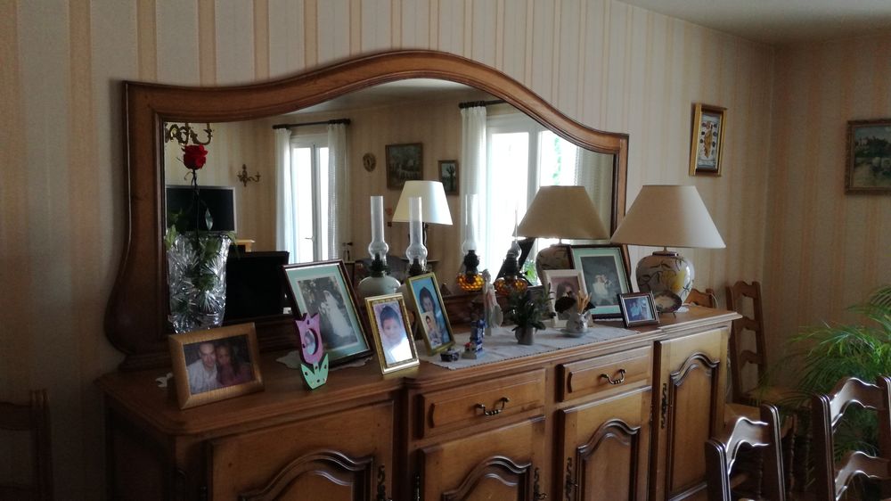 Ensemble de meubles salle � manger et salon. 4500 Sarlat-la-Can�da (24)