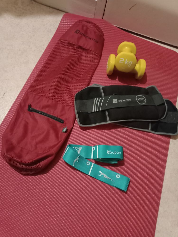 Ensemble musculation avec halt�res, lests, �lastique, tapis 25 Orl�ans (45)