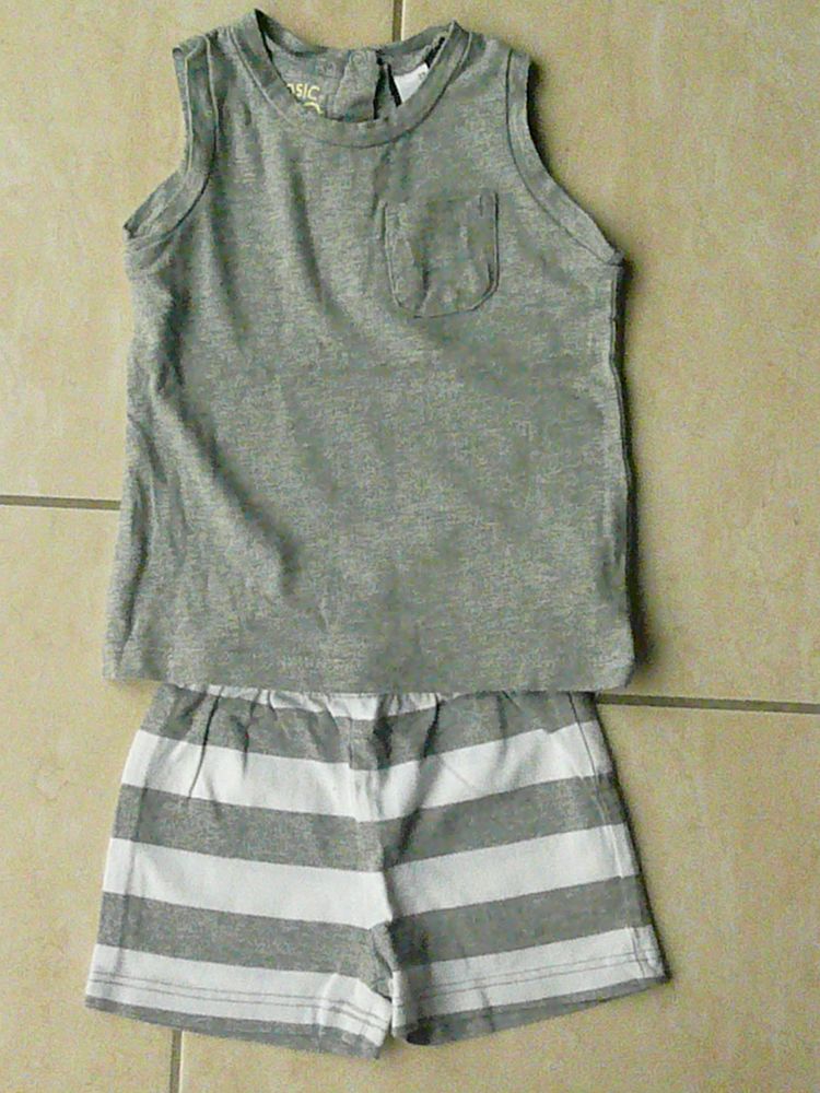 Ensemble 2 pi�ces 12 mois (n�11) 5 Franqueville-Saint-Pierre (76)