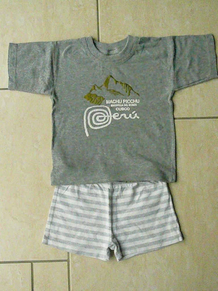 Ensemble 2 pi�ces 24 mois (n�16) 8 Franqueville-Saint-Pierre (76)